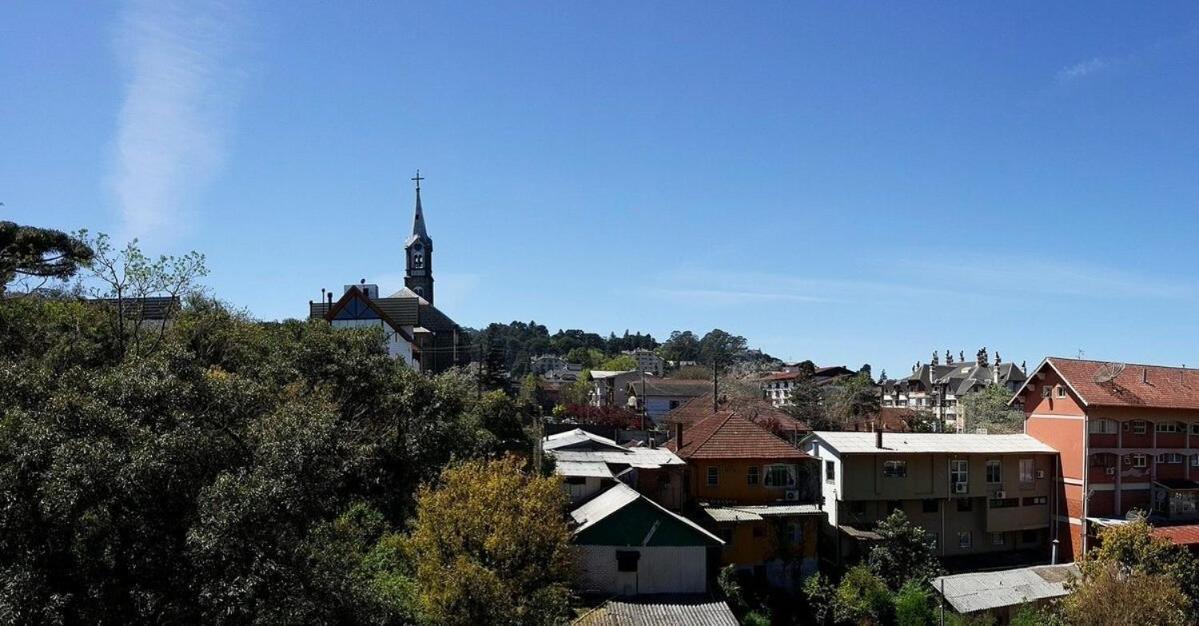Solar Da Encosta 305 - Espaco E Conforto No Centro Gramado Esterno foto